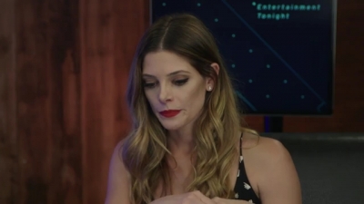 Ashley-Greene-dot-nl_2017EntertainmentTonightFacebookLiveInterview0728.jpg