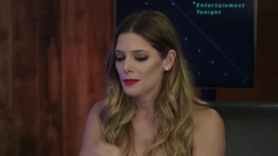 Ashley-Greene-dot-nl_2017EntertainmentTonightFacebookLiveInterview0807.jpg