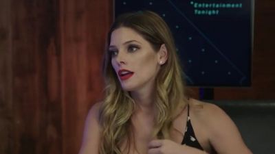 Ashley-Greene-dot-nl_2017EntertainmentTonightFacebookLiveInterview0821.jpg