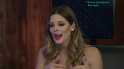 Ashley-Greene-dot-nl_2017EntertainmentTonightFacebookLiveInterview0834.jpg