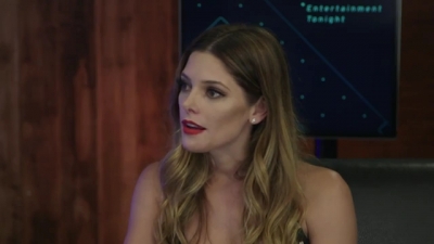 Ashley-Greene-dot-nl_2017EntertainmentTonightFacebookLiveInterview0898.jpg