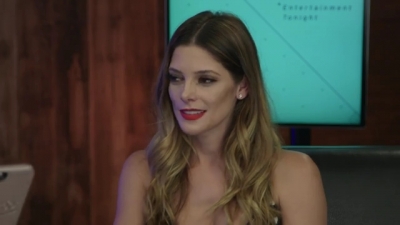 Ashley-Greene-dot-nl_2017EntertainmentTonightFacebookLiveInterview1028.jpg