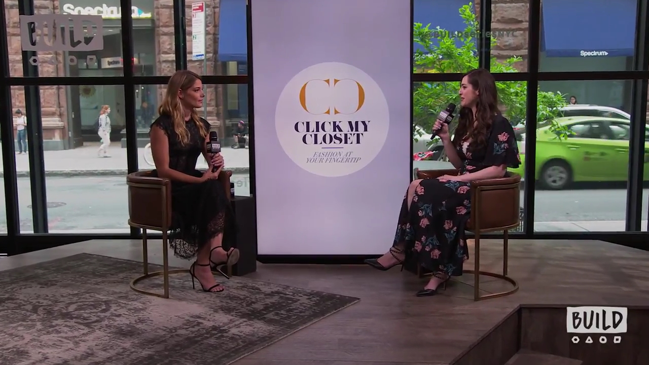 Ashley-Greene-dot-nl_2018AOLBuildSeries0095.jpg