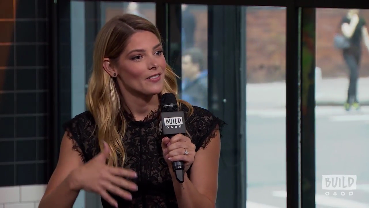 Ashley-Greene-dot-nl_2018AOLBuildSeries0112.jpg