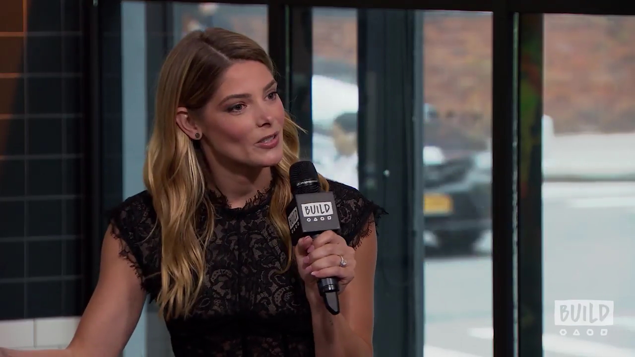 Ashley-Greene-dot-nl_2018AOLBuildSeries0114.jpg