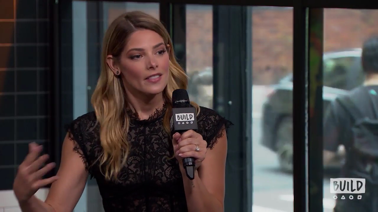 Ashley-Greene-dot-nl_2018AOLBuildSeries0115.jpg