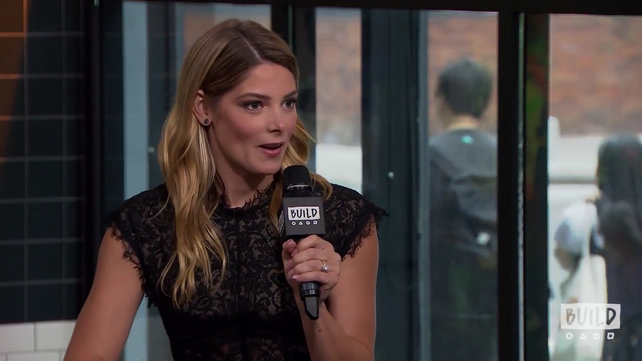 Ashley-Greene-dot-nl_2018AOLBuildSeries0117.jpg
