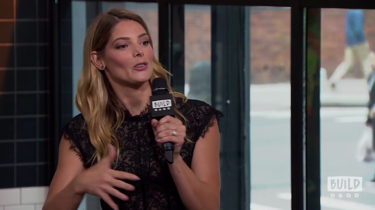 Ashley-Greene-dot-nl_2018AOLBuildSeries0122.jpg