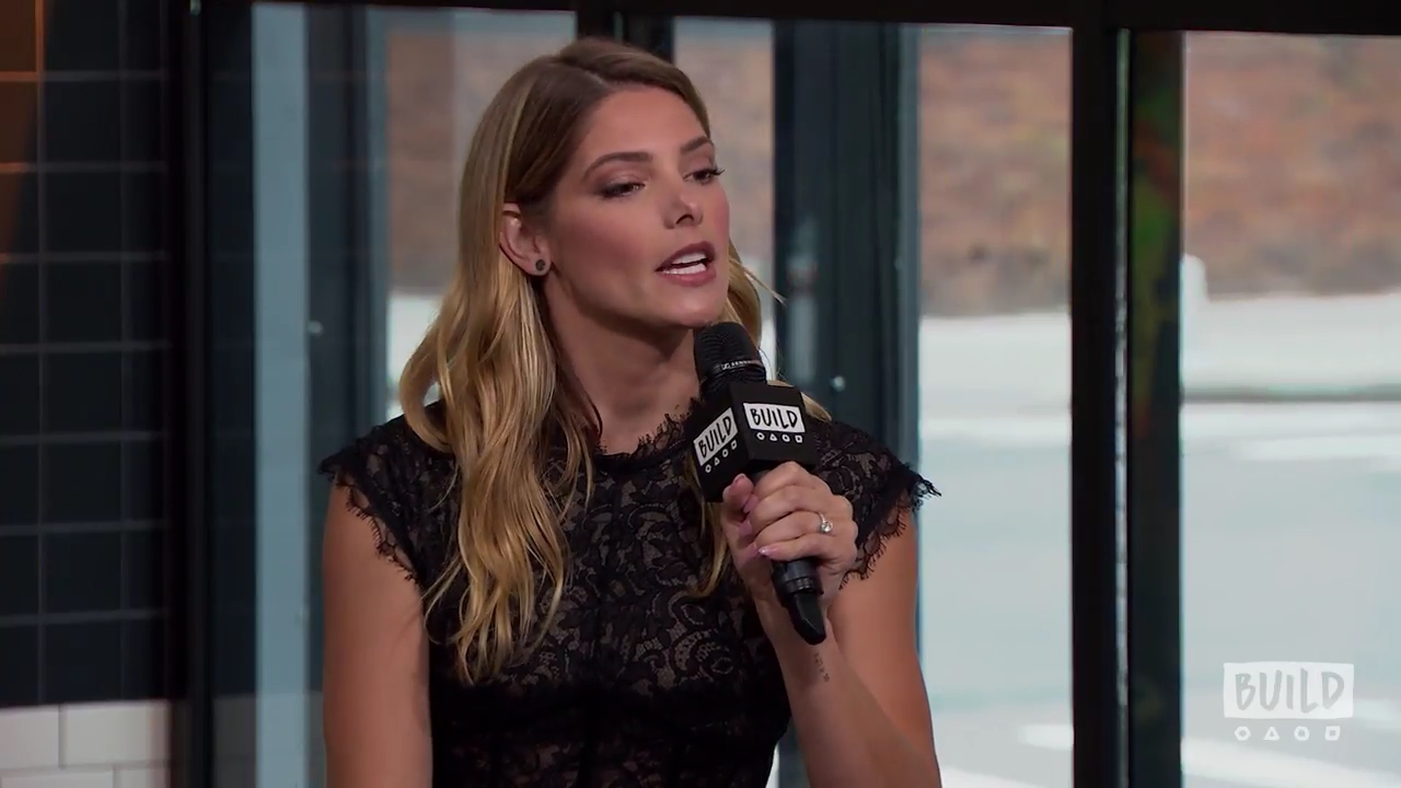 Ashley-Greene-dot-nl_2018AOLBuildSeries0147.jpg