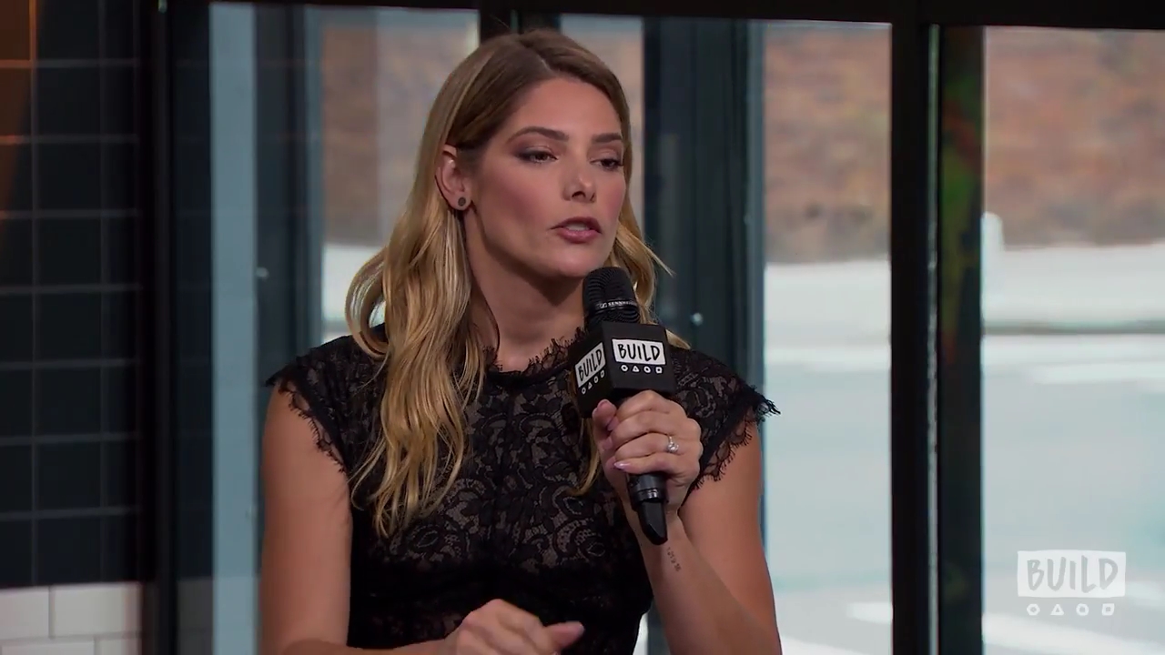 Ashley-Greene-dot-nl_2018AOLBuildSeries0149.jpg