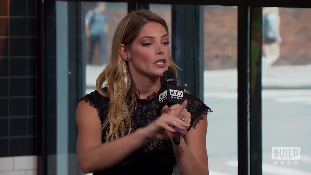 Ashley-Greene-dot-nl_2018AOLBuildSeries0151.jpg