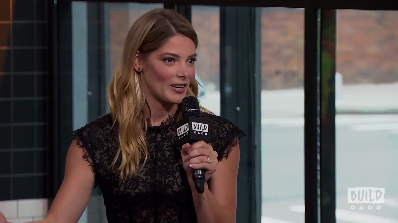 Ashley-Greene-dot-nl_2018AOLBuildSeries0156.jpg