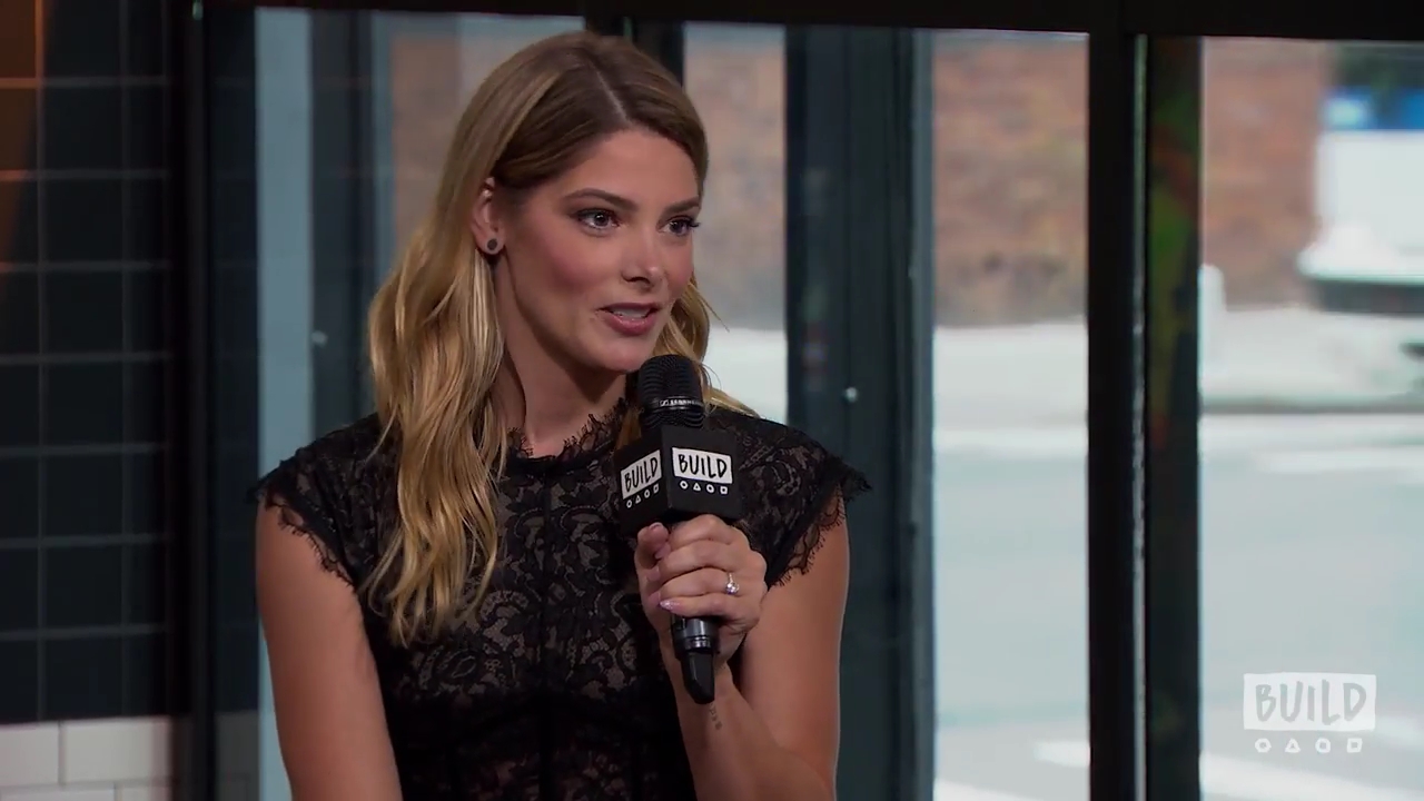 Ashley-Greene-dot-nl_2018AOLBuildSeries0159.jpg