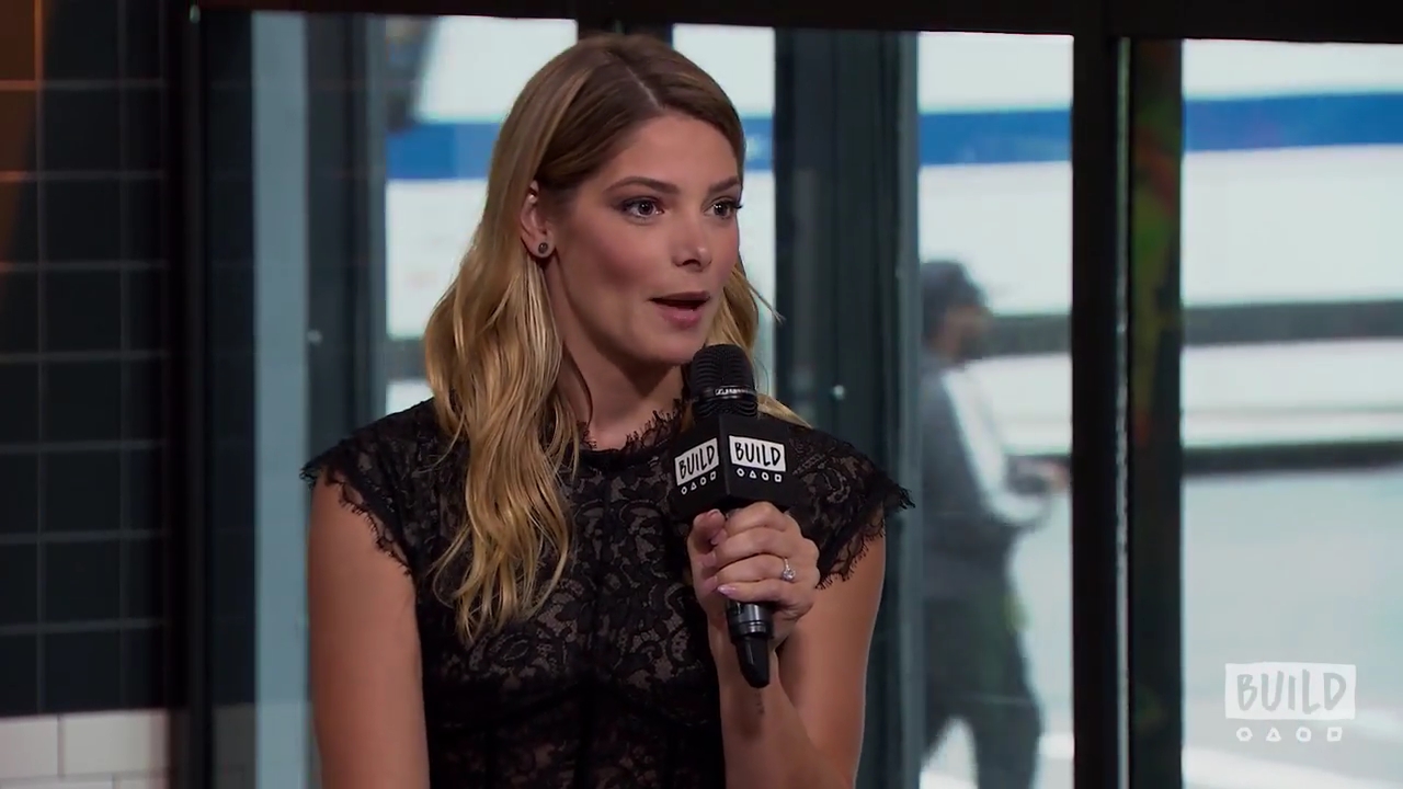 Ashley-Greene-dot-nl_2018AOLBuildSeries0160.jpg