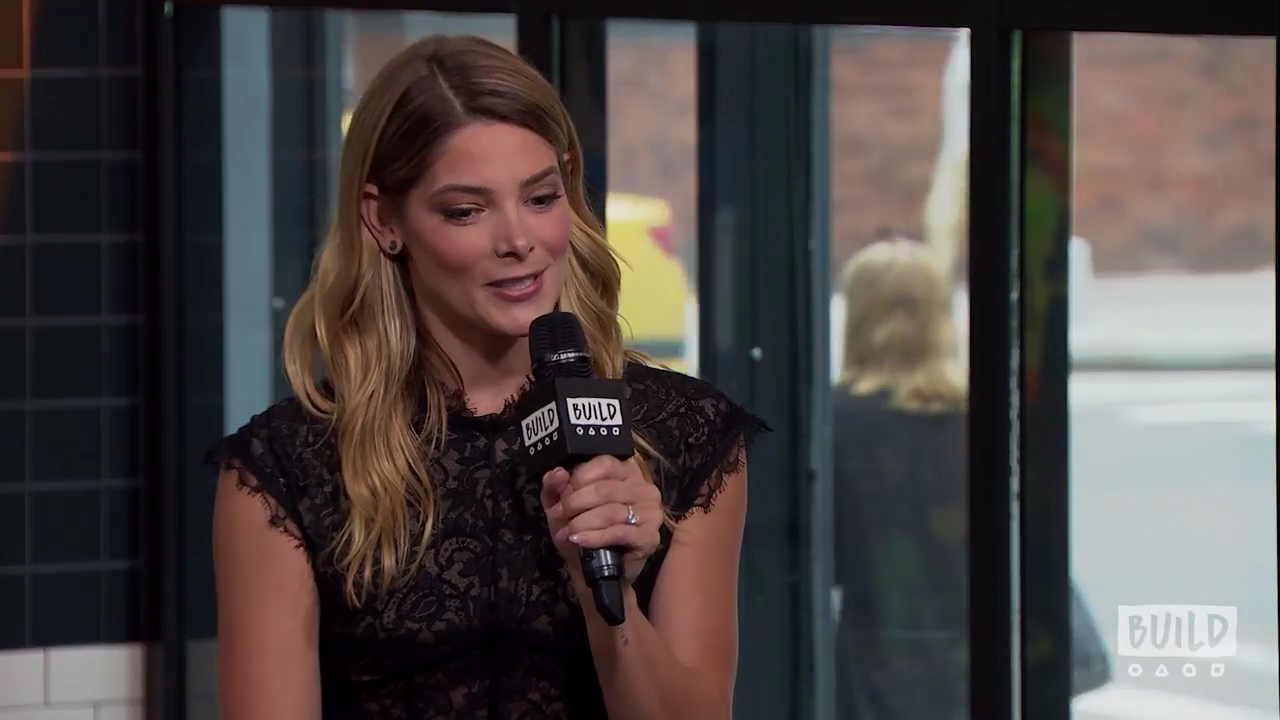 Ashley-Greene-dot-nl_2018AOLBuildSeries0171.jpg