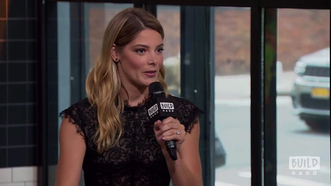 Ashley-Greene-dot-nl_2018AOLBuildSeries0172.jpg