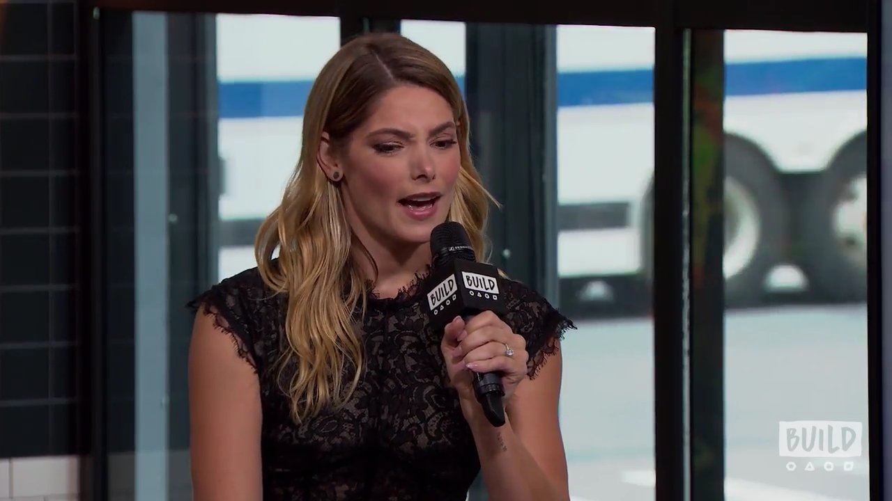 Ashley-Greene-dot-nl_2018AOLBuildSeries0180.jpg