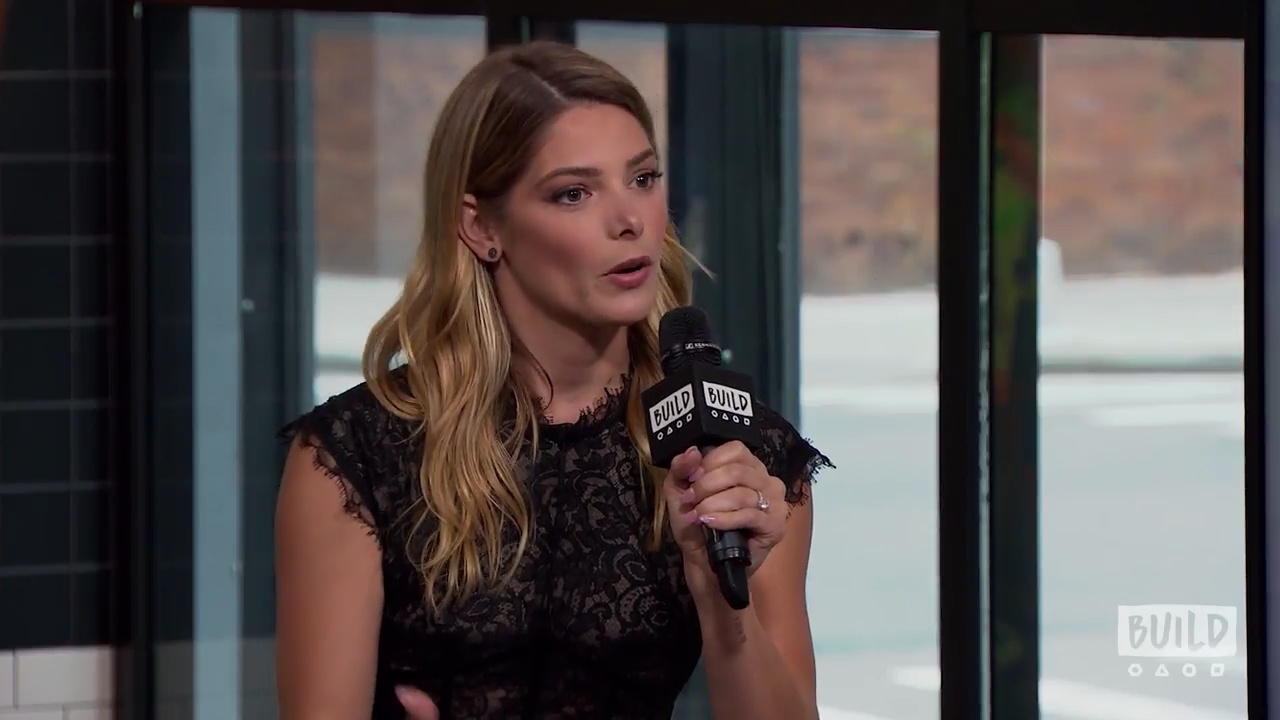 Ashley-Greene-dot-nl_2018AOLBuildSeries0188.jpg