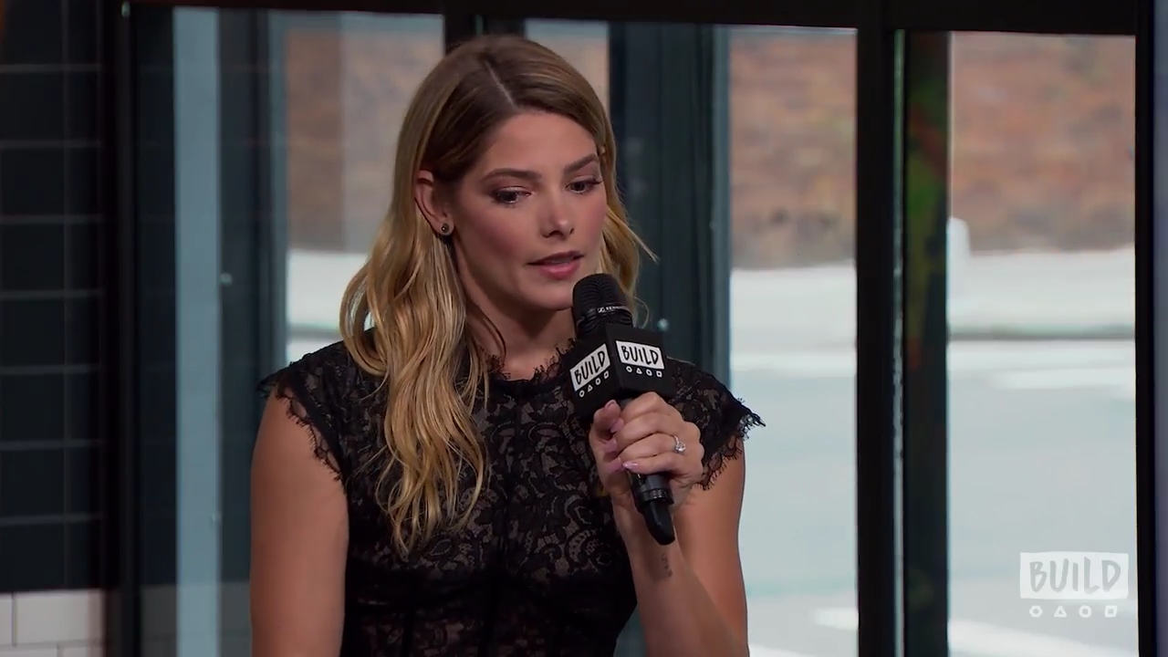 Ashley-Greene-dot-nl_2018AOLBuildSeries0189.jpg