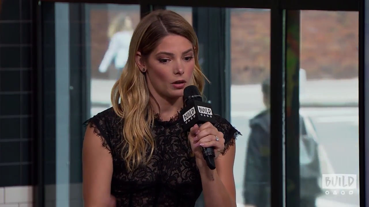 Ashley-Greene-dot-nl_2018AOLBuildSeries0191.jpg