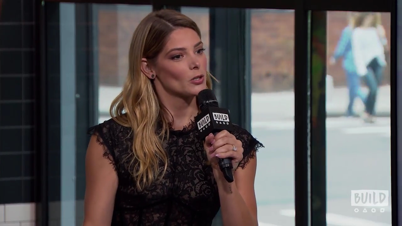 Ashley-Greene-dot-nl_2018AOLBuildSeries0194.jpg