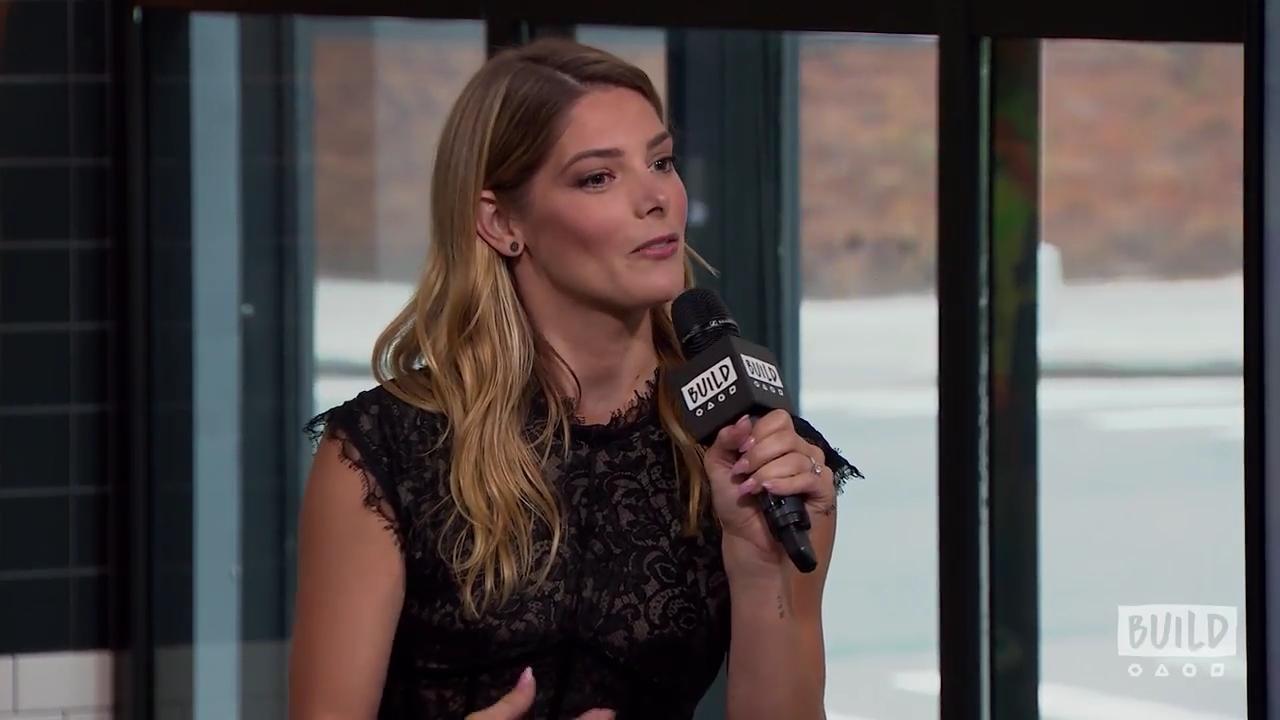 Ashley-Greene-dot-nl_2018AOLBuildSeries0196.jpg