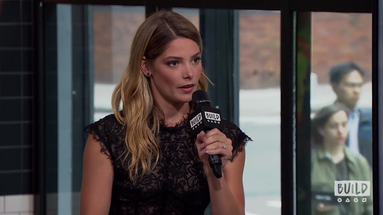 Ashley-Greene-dot-nl_2018AOLBuildSeries0204.jpg