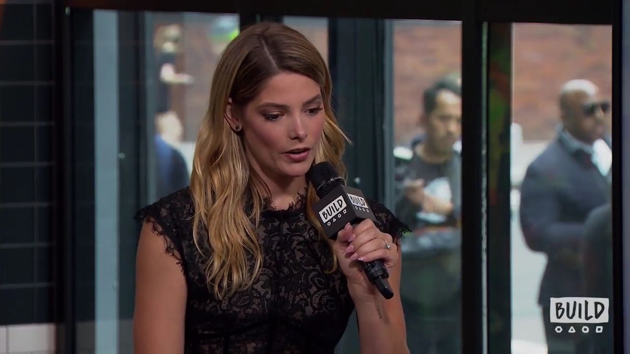 Ashley-Greene-dot-nl_2018AOLBuildSeries0296.jpg