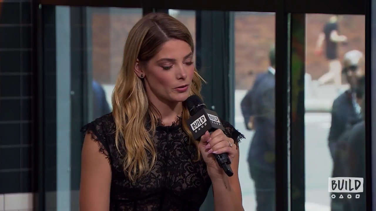 Ashley-Greene-dot-nl_2018AOLBuildSeries0299.jpg