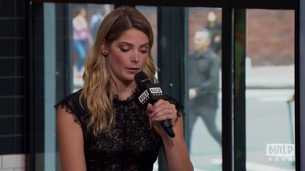 Ashley-Greene-dot-nl_2018AOLBuildSeries0329.jpg
