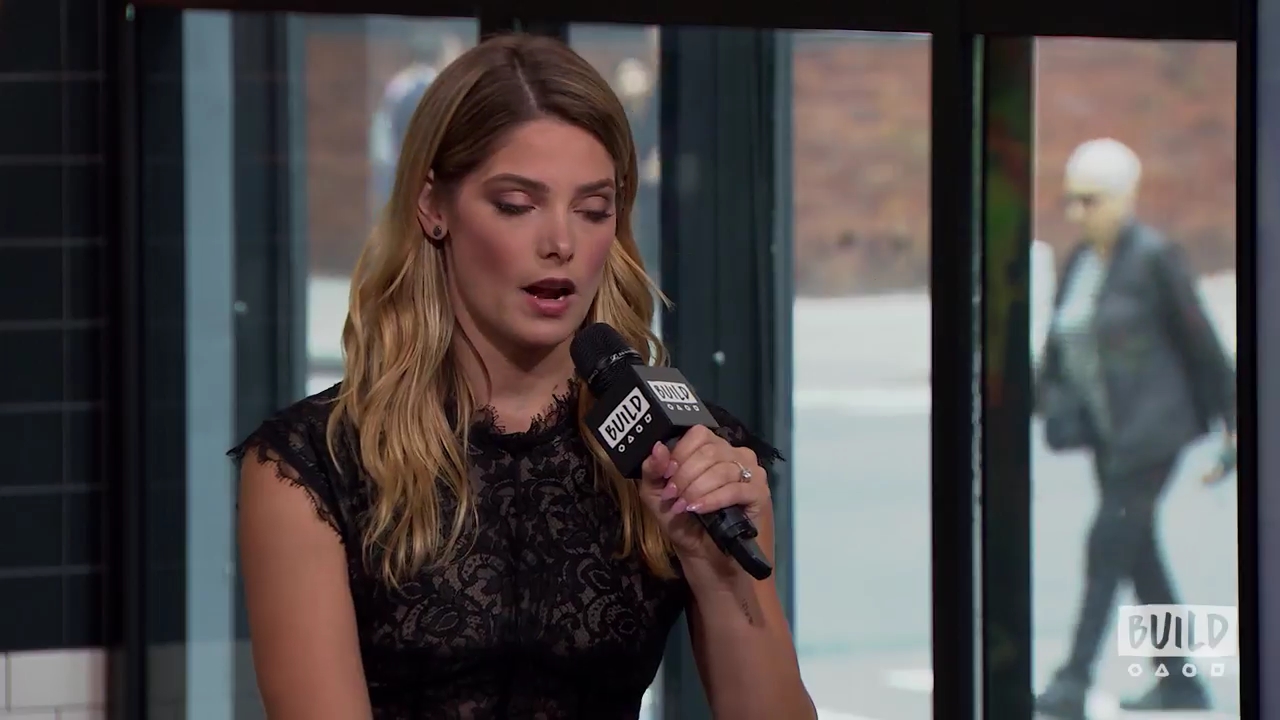 Ashley-Greene-dot-nl_2018AOLBuildSeries0330.jpg