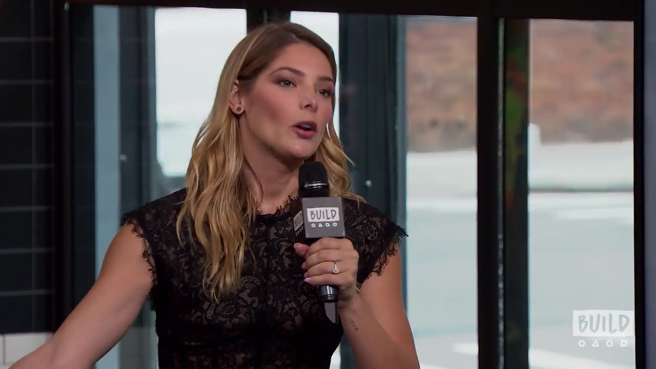 Ashley-Greene-dot-nl_2018AOLBuildSeries0335.jpg