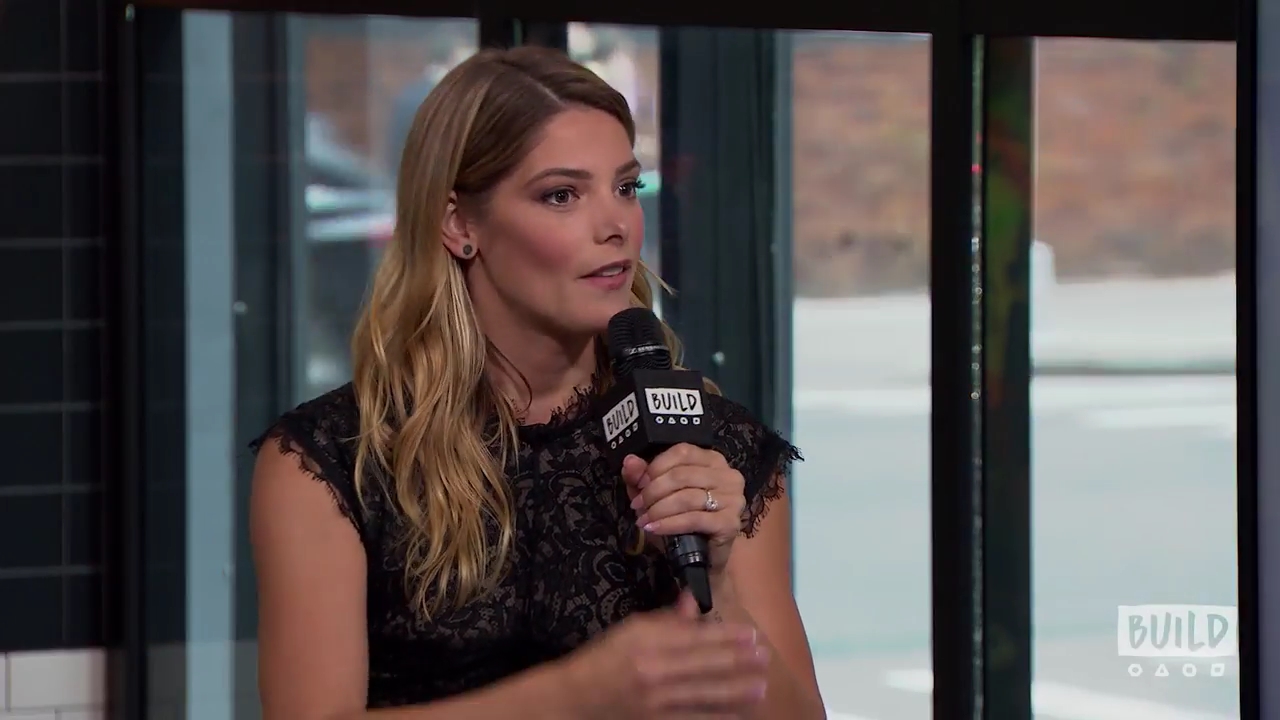 Ashley-Greene-dot-nl_2018AOLBuildSeries0338.jpg