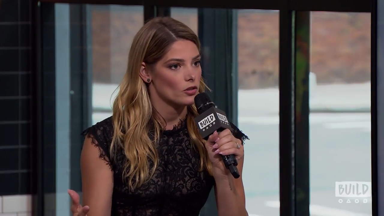 Ashley-Greene-dot-nl_2018AOLBuildSeries0377.jpg