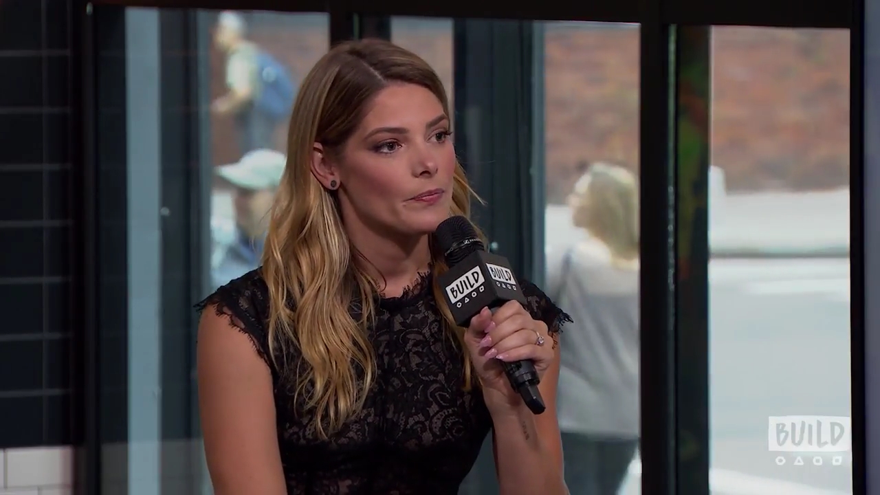 Ashley-Greene-dot-nl_2018AOLBuildSeries0388.jpg