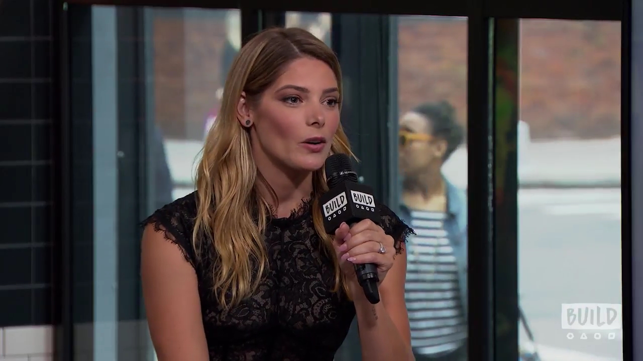 Ashley-Greene-dot-nl_2018AOLBuildSeries0395.jpg