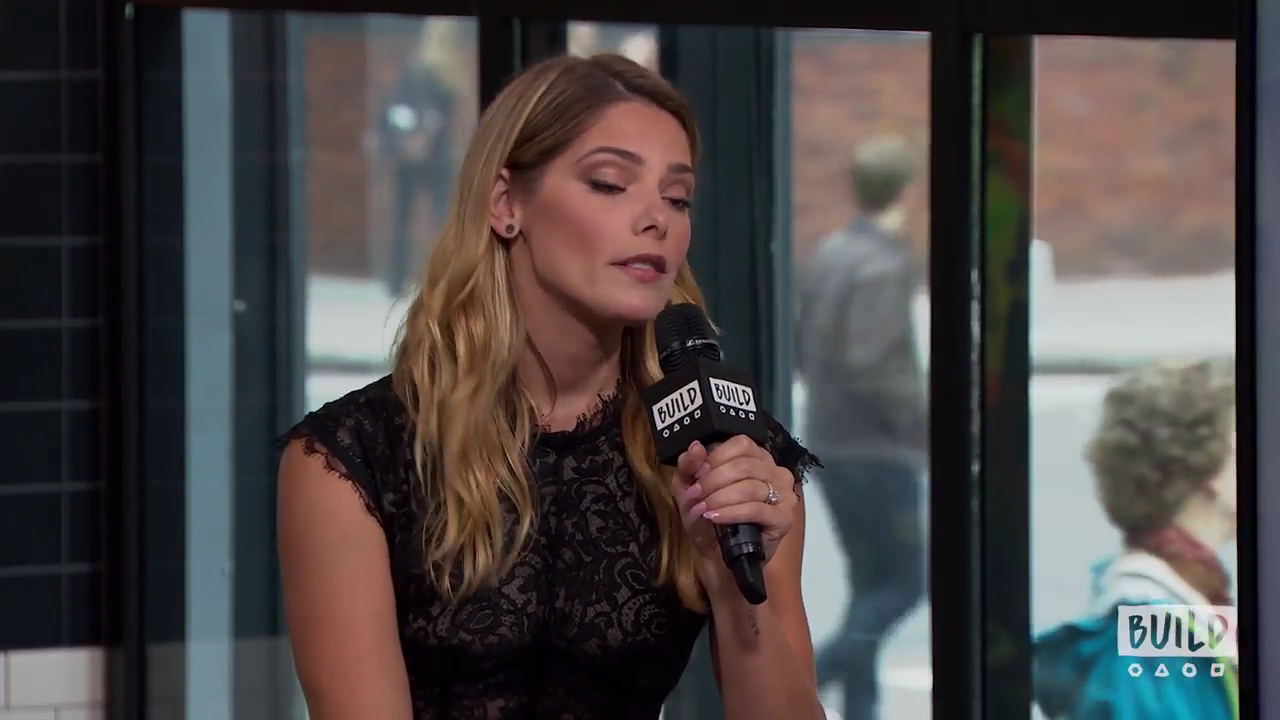 Ashley-Greene-dot-nl_2018AOLBuildSeries0397.jpg