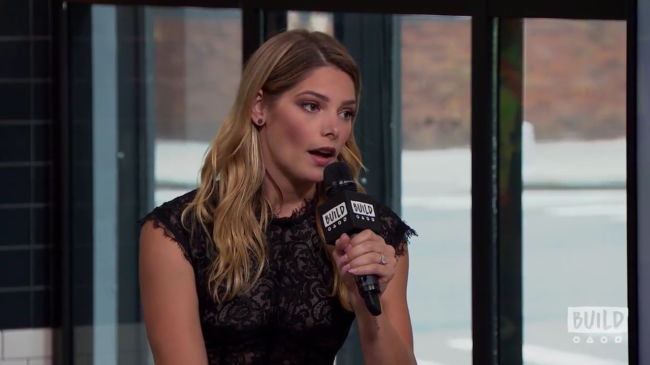 Ashley-Greene-dot-nl_2018AOLBuildSeries0399.jpg