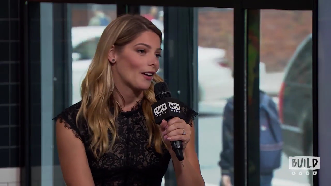 Ashley-Greene-dot-nl_2018AOLBuildSeries0426.jpg