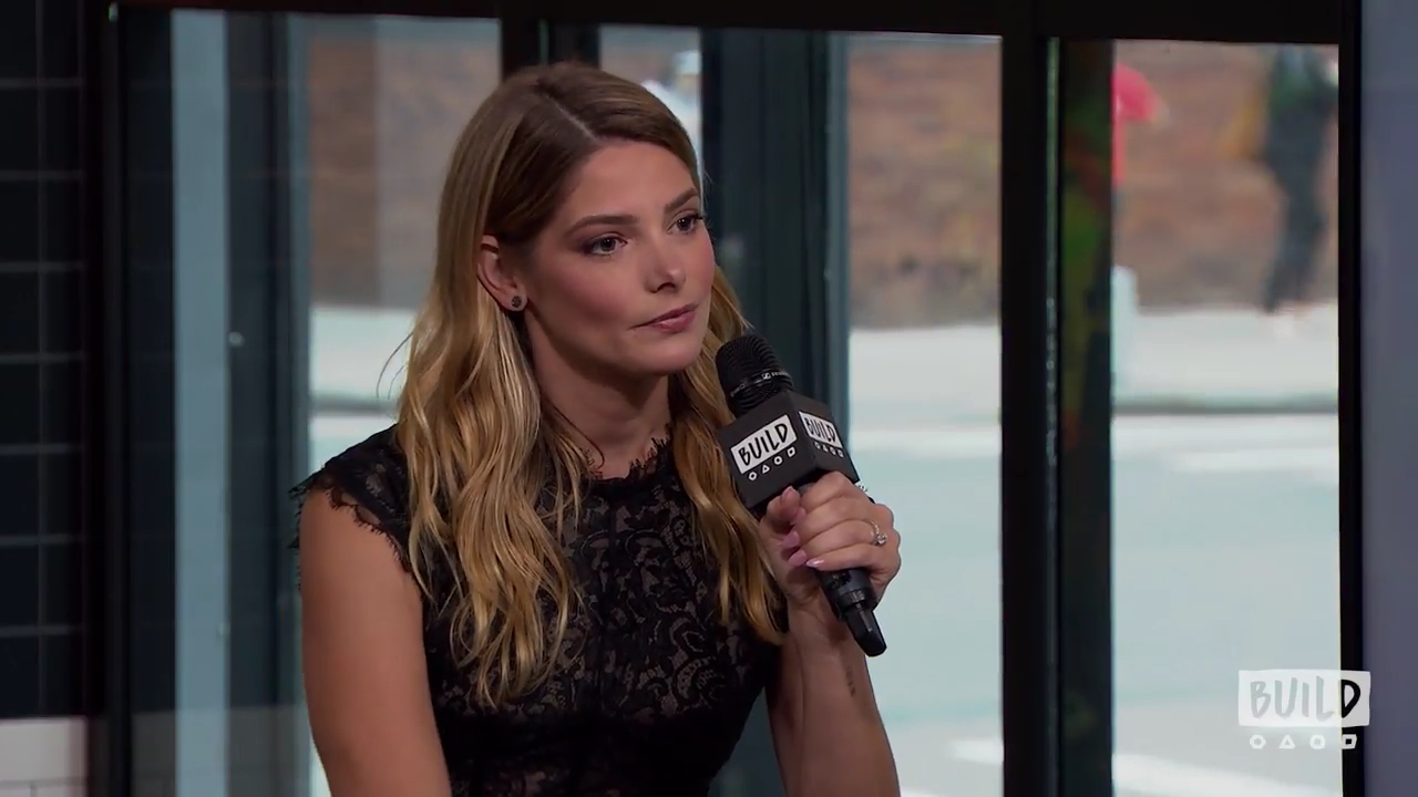 Ashley-Greene-dot-nl_2018AOLBuildSeries0456.jpg