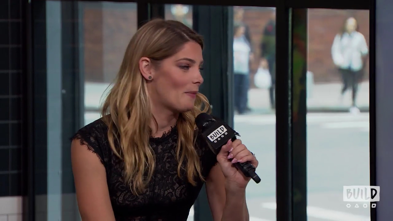 Ashley-Greene-dot-nl_2018AOLBuildSeries0547.jpg