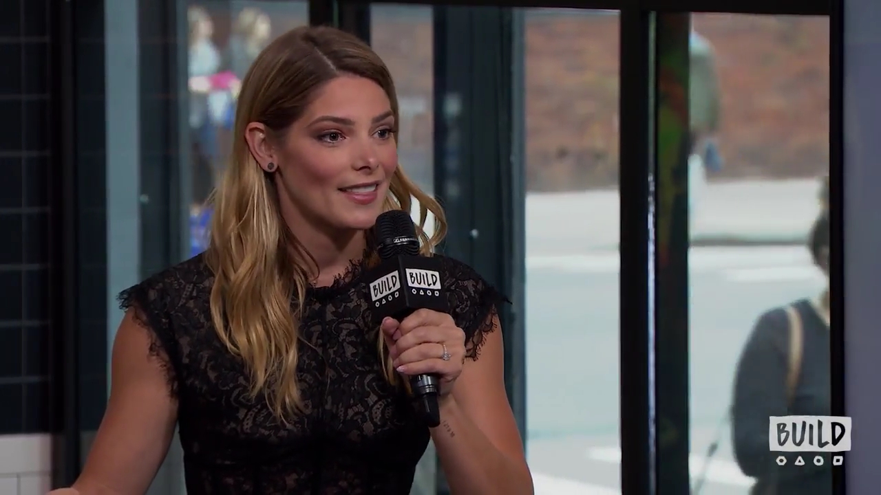 Ashley-Greene-dot-nl_2018AOLBuildSeries0567.jpg
