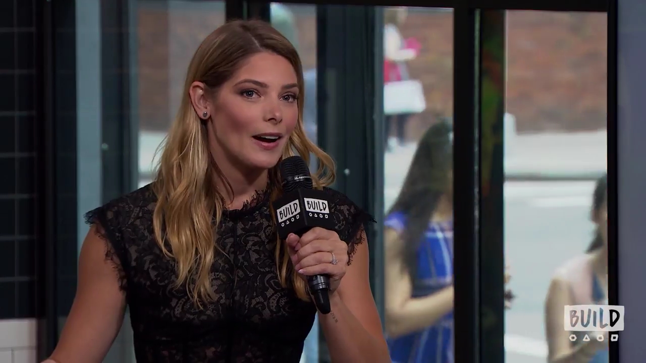 Ashley-Greene-dot-nl_2018AOLBuildSeries0570.jpg
