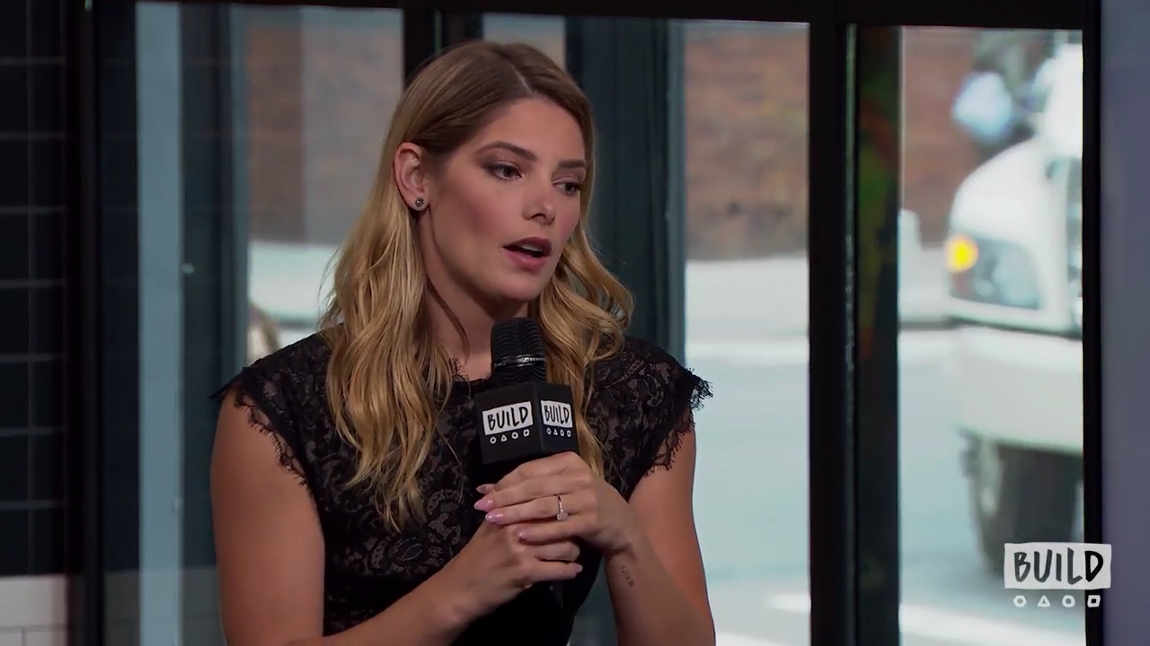 Ashley-Greene-dot-nl_2018AOLBuildSeries0620.jpg