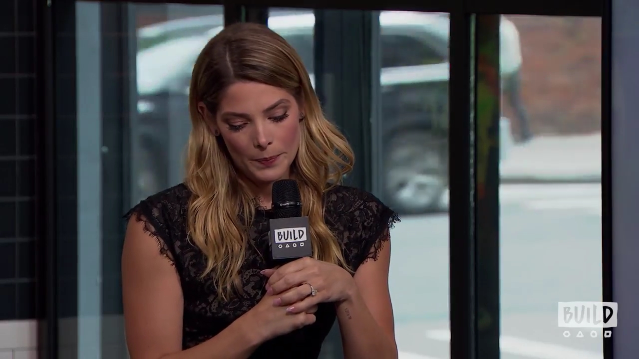 Ashley-Greene-dot-nl_2018AOLBuildSeries0624.jpg