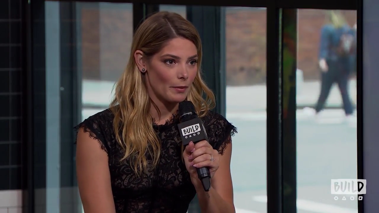 Ashley-Greene-dot-nl_2018AOLBuildSeries0648.jpg