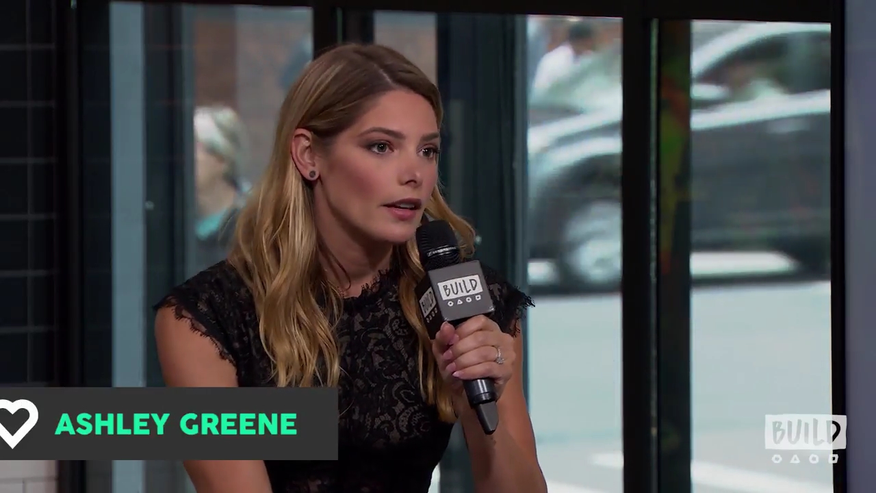 Ashley-Greene-dot-nl_2018AOLBuildSeries0696.jpg