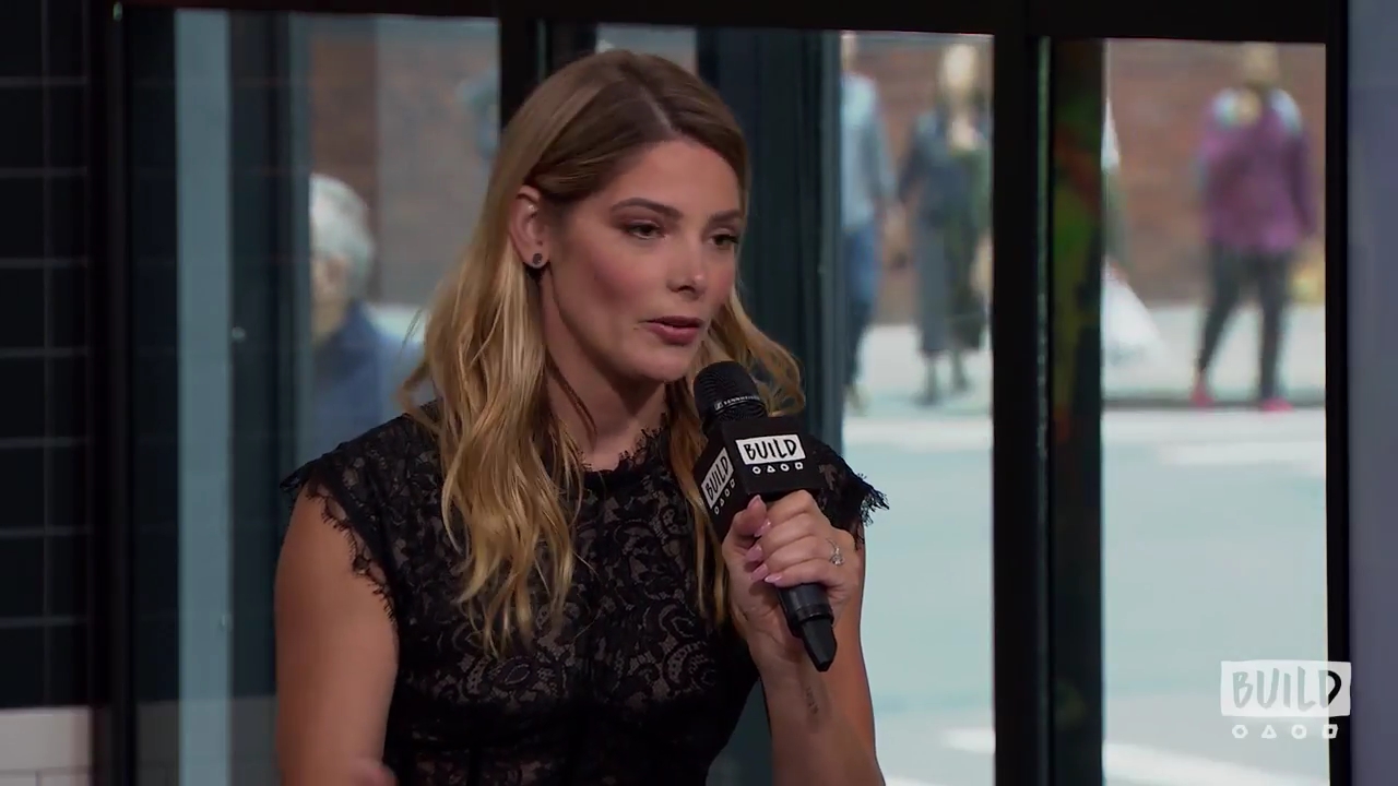 Ashley-Greene-dot-nl_2018AOLBuildSeries0728.jpg