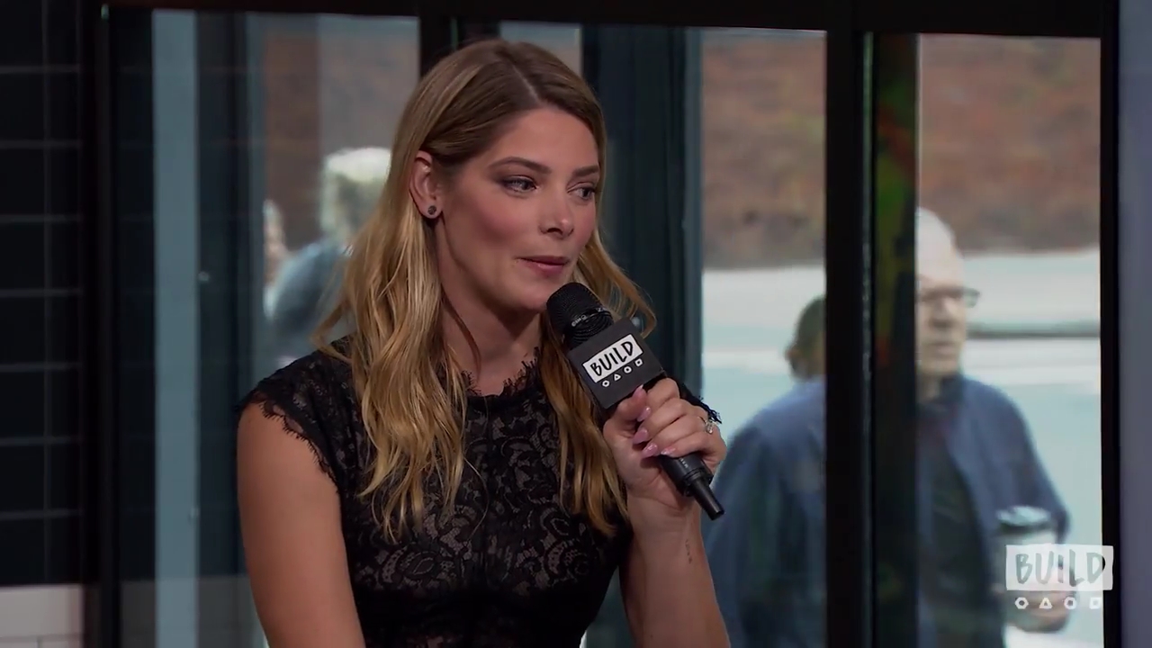 Ashley-Greene-dot-nl_2018AOLBuildSeries0757.jpg