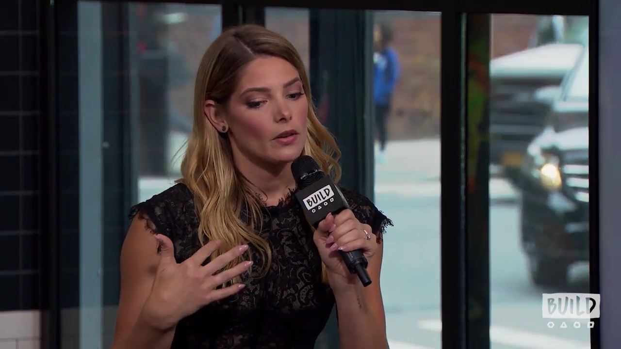 Ashley-Greene-dot-nl_2018AOLBuildSeries0774.jpg